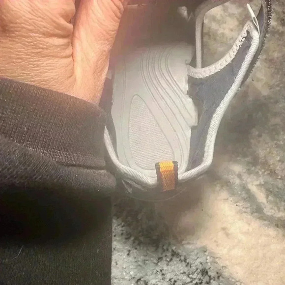 Hobibear Boys Size 3 Closed-Toe Sandals (Brand New) - Picture 4 of 4